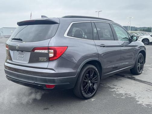 Modern Steel Metallic 2021 Honda Pilot AWD Special Edition