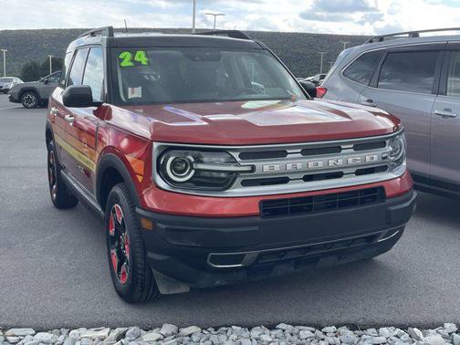 Hot Pepper Red Metallic Tinted Clearcoat 2024 Ford Bronco Sport Free Wheeling