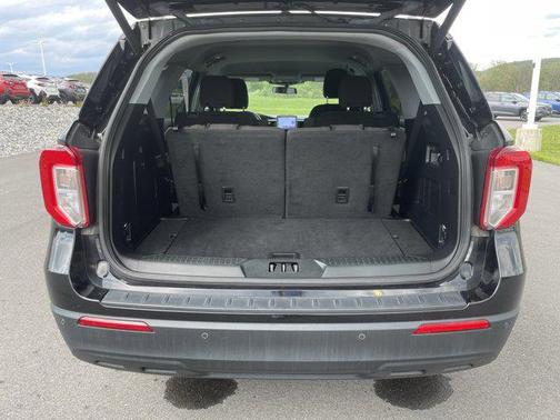 Black Metallic 2023 Ford Explorer XLT