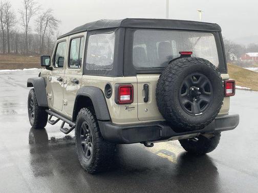 2022 Jeep Wrangler Unlimited Sport