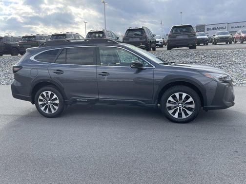 Magnetite Gray Metallic 2025 Subaru Outback Limited