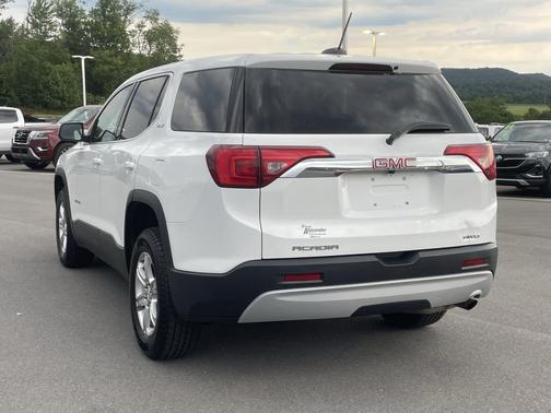 Summit White 2017 GMC Acadia SLE-1