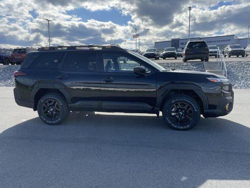 Crystal Black Silica 2026 Subaru Outback Wilderness