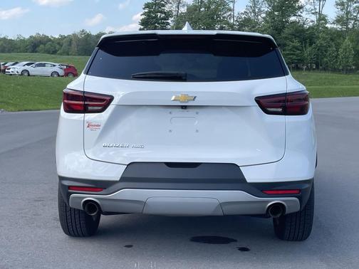Summit White 2024 Chevrolet Blazer 2LT