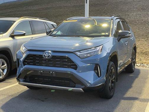2023 Toyota RAV4 Hybrid SE