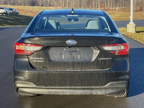 Crystal Black Silica 2025 Subaru Legacy Premium