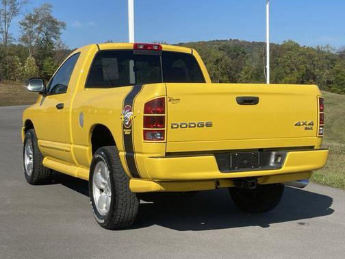 2004 Dodge Ram 1500 SLT