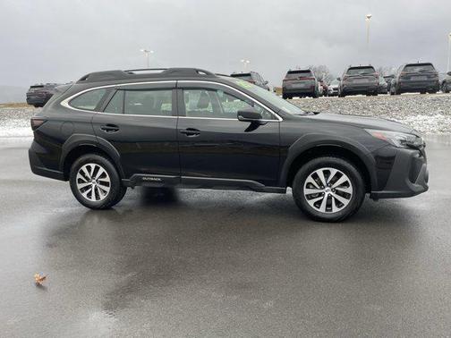 2025 Subaru Outback Base