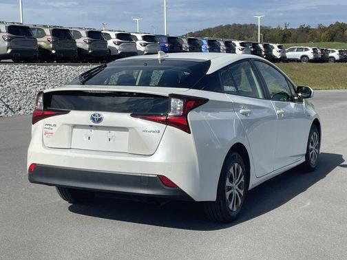2019 Toyota Prius LE