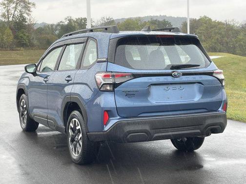 2025 Subaru Forester Base