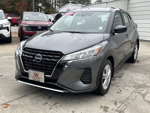 2024 Nissan Kicks S