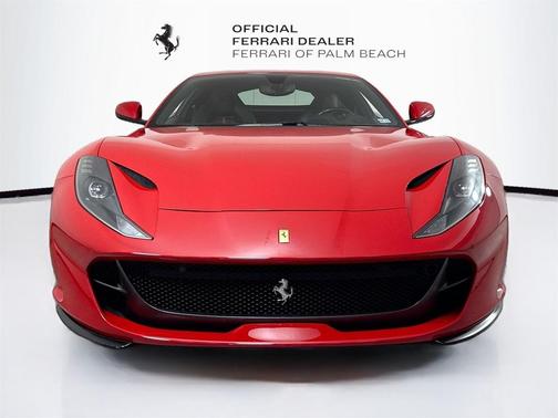 2019 Ferrari 812 Superfast 