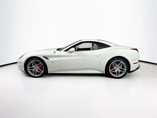2016 Ferrari California T