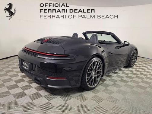 2025 Porsche 911 Carrera