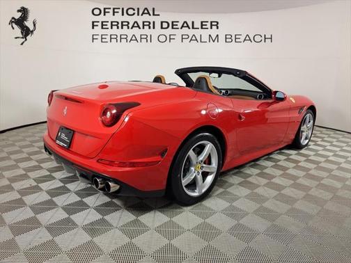 2016 Ferrari California T