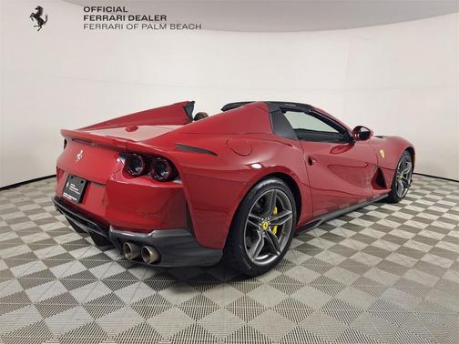 2023 Ferrari 812 GTS Base
