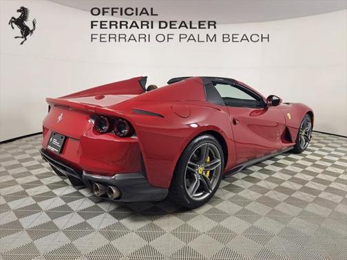 2023 Ferrari 812 GTS Base