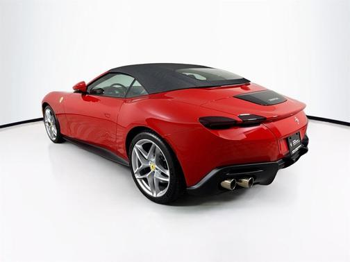 2024 Ferrari Roma Base