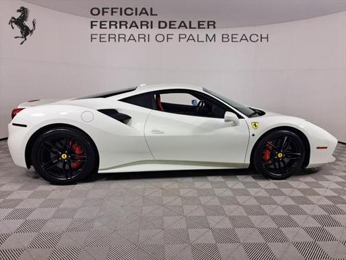 2019 Ferrari 488 GTB Base