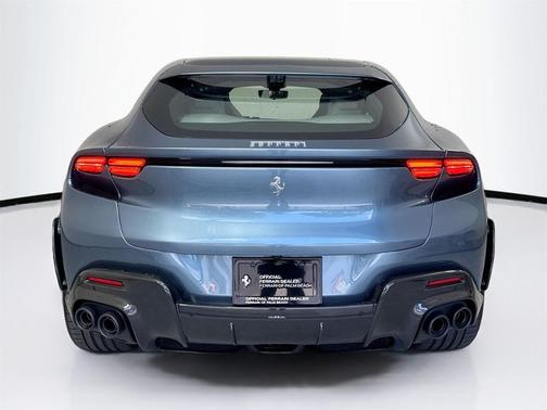 2025 Ferrari Purosangue 