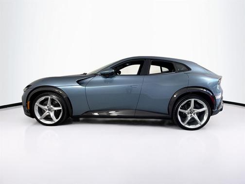 2025 Ferrari Purosangue 