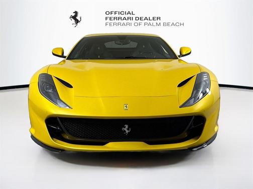2019 Ferrari 812 Superfast 