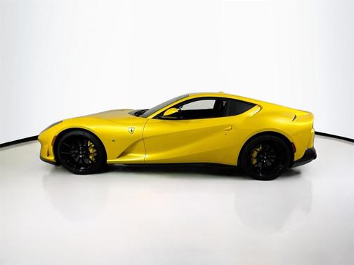 2019 Ferrari 812 Superfast 