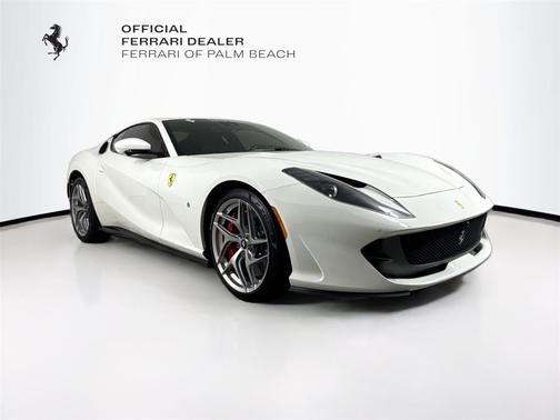 2020 Ferrari 812 Superfast Base