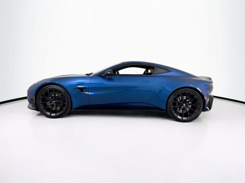 2025 Aston Martin Vantage 