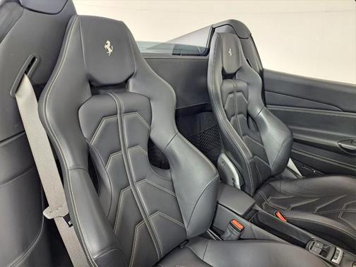 2018 Ferrari 488 Spider Base