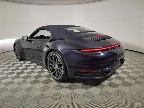 2020 Porsche 911 Carrera