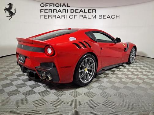2017 Ferrari F12tdf Base