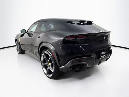 2025 Ferrari Purosangue Base