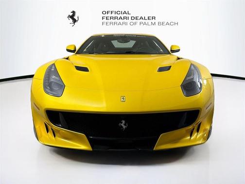 Giallo Triplo Strato 2017 Ferrari F12tdf