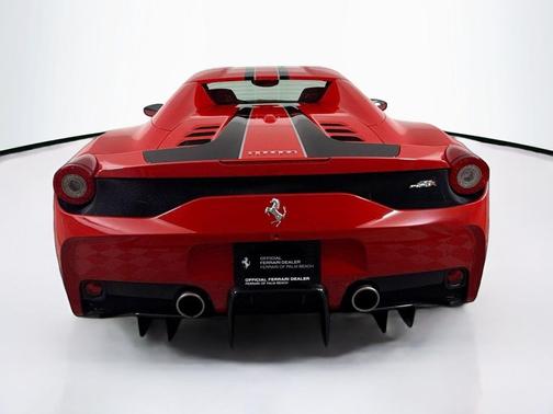 Rosso Corsa 2015 Ferrari 458 Speciale