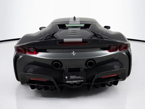 2022 Ferrari SF90 Stradale 
