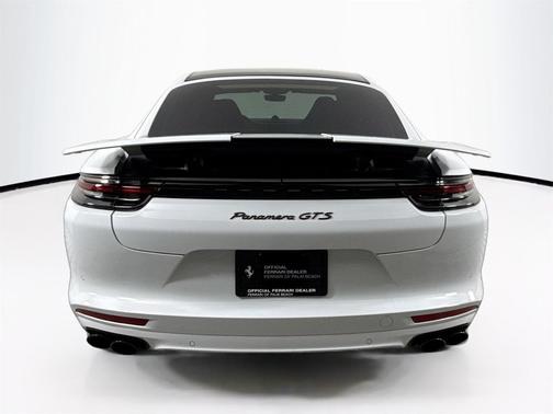 2019 Porsche Panamera GTS