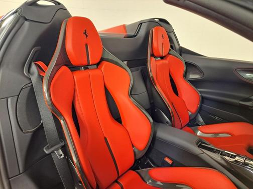 2022 Ferrari SF90 Spider Base