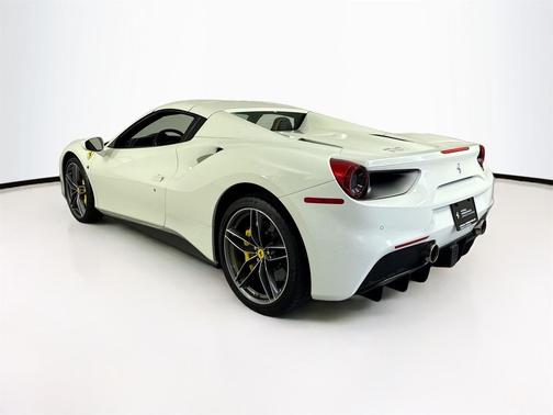 2017 Ferrari 488 Spider 