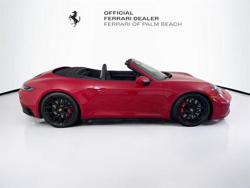 2024 Porsche 911 Carrera 4 GTS