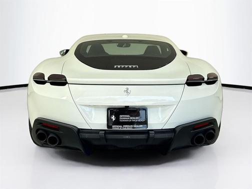2023 Ferrari Roma 