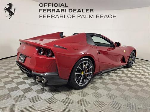 2023 Ferrari 812 GTS Base