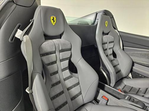 2022 Ferrari F8 Spider Base