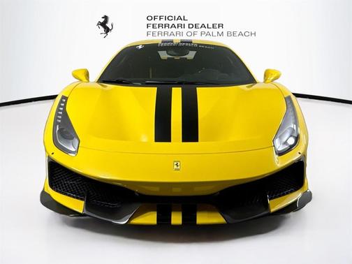 2020 Ferrari 488 Pista Base
