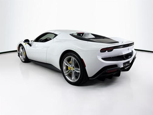 2025 Ferrari 296 GTS 