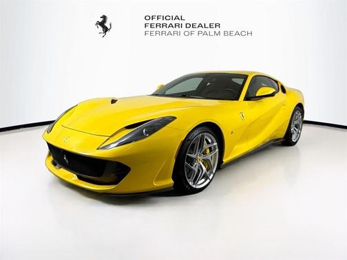 2019 Ferrari 812 Superfast Base