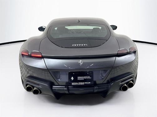2022 Ferrari Roma Base