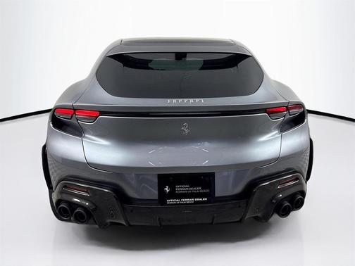 2025 Ferrari Purosangue 