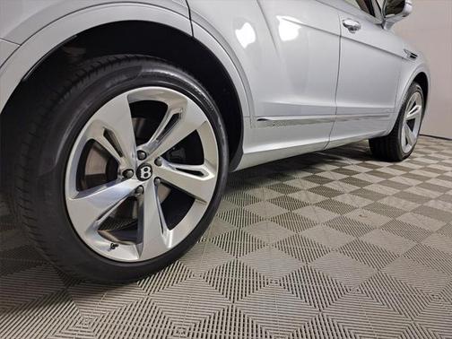 2023 Bentley Bentayga Azure