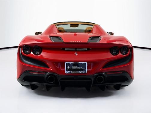 2021 Ferrari F8 Spider 